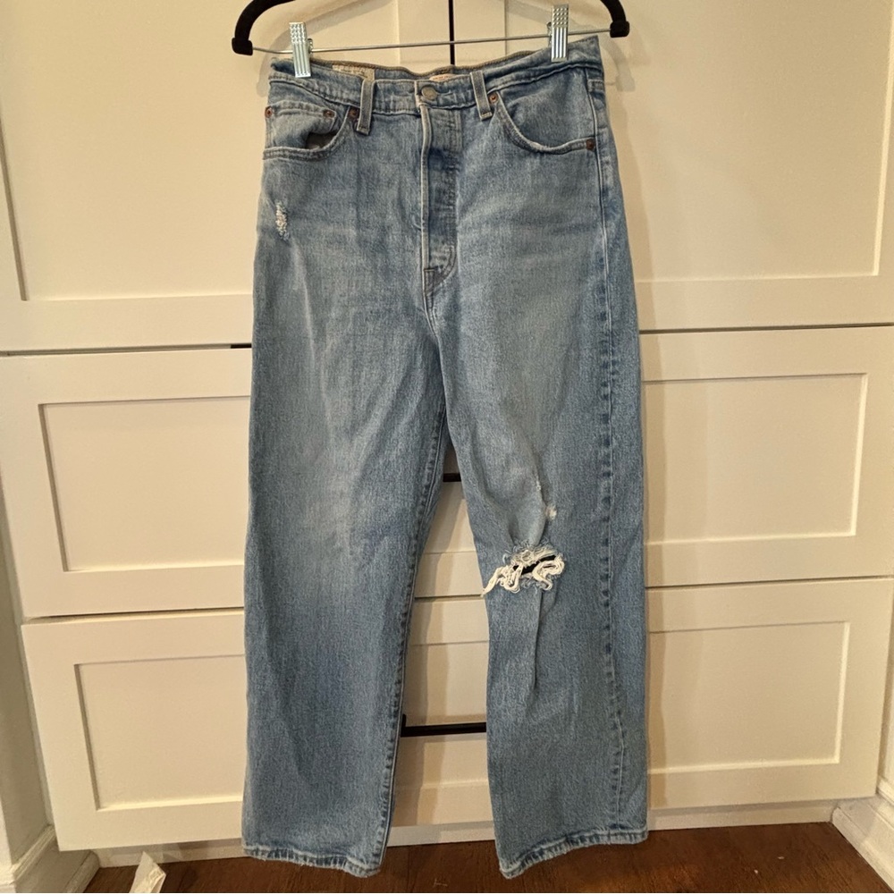 LEVI RIBCAGE Light Wash Distressed Straight-Leg Jeans